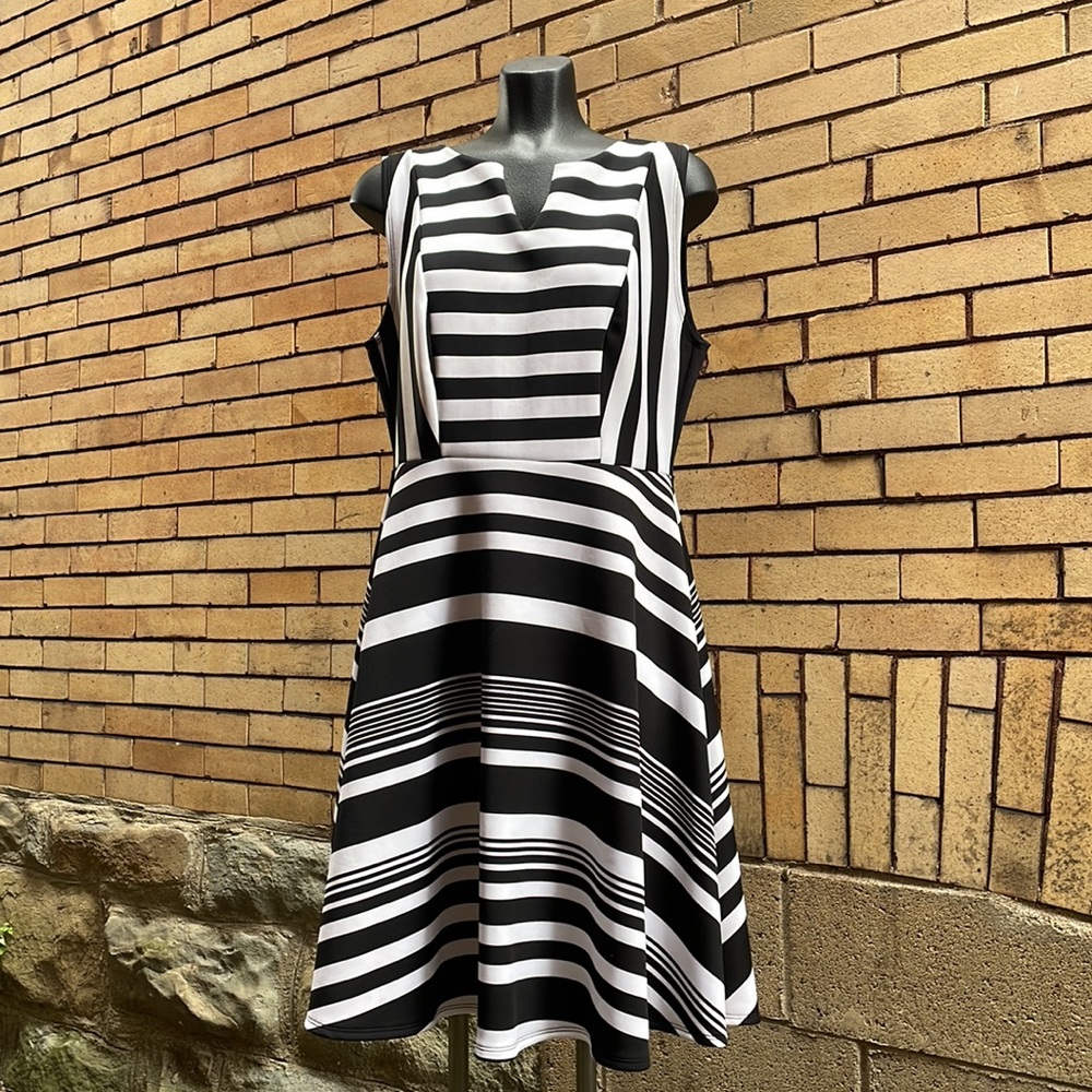 Torrid black and white striped fit flare dress Size 1x